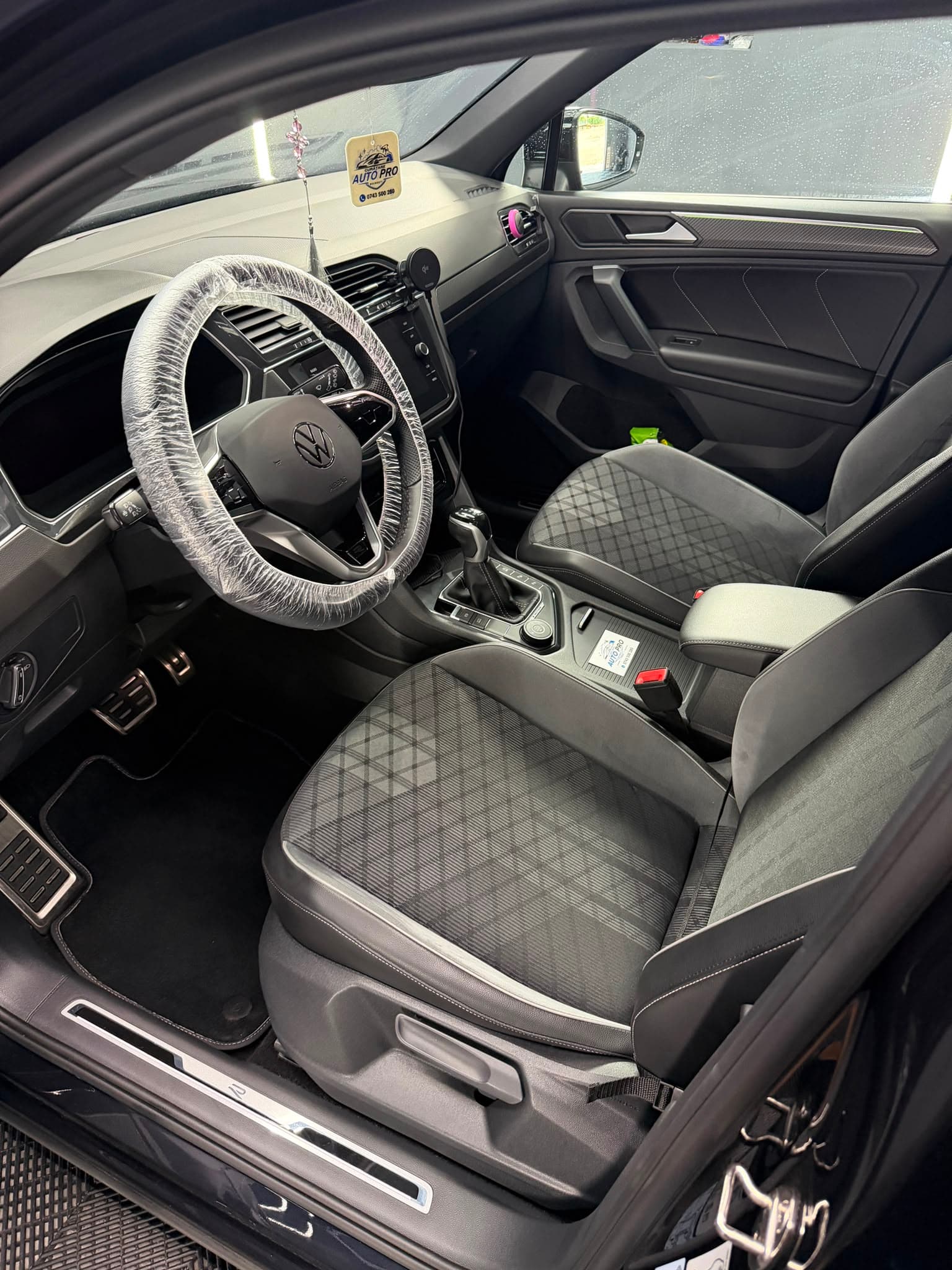 Volkswagen Tiguan — Detailing Autopro Moinești