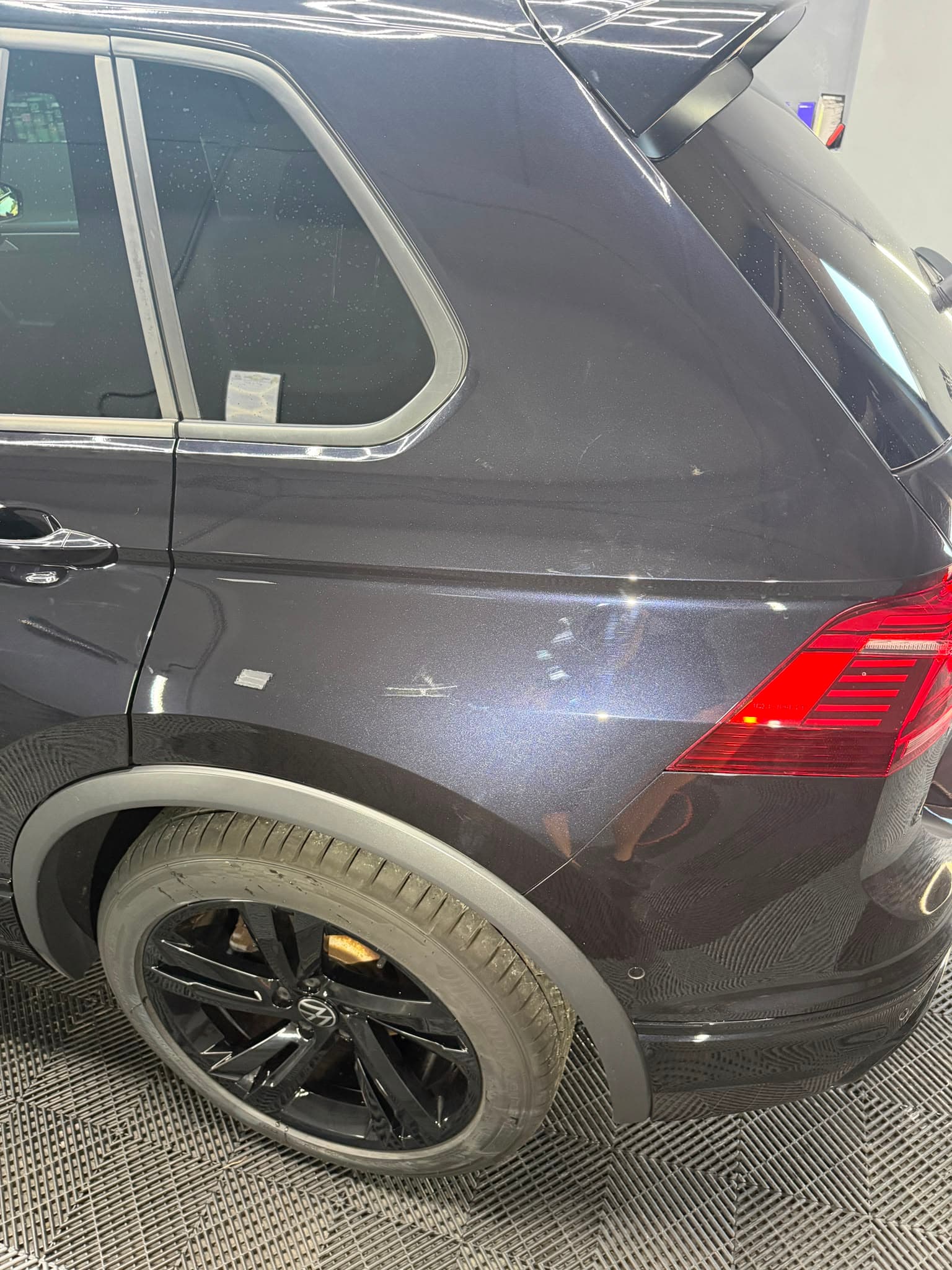 Volkswagen Tiguan — detaliu lucrare 3