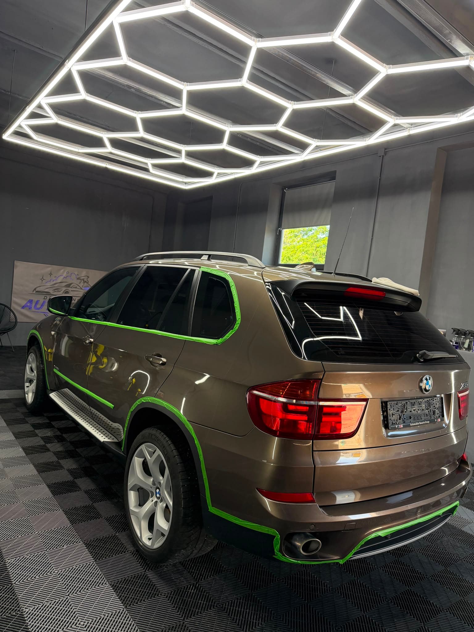 BMW X5 lucrat la Detailing Autopro Moinesti din Moinești