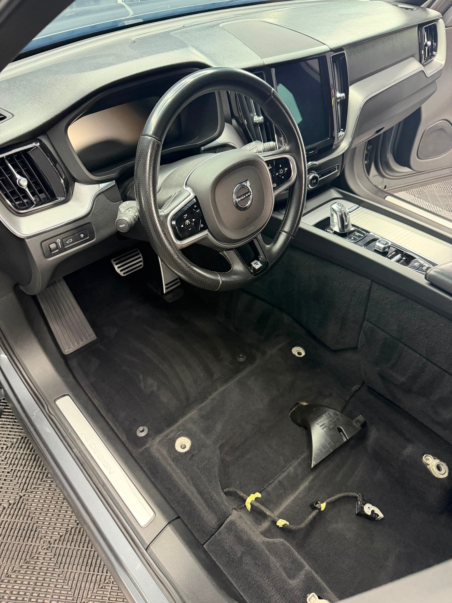 Volvo XC60 — detaliu lucrare 8